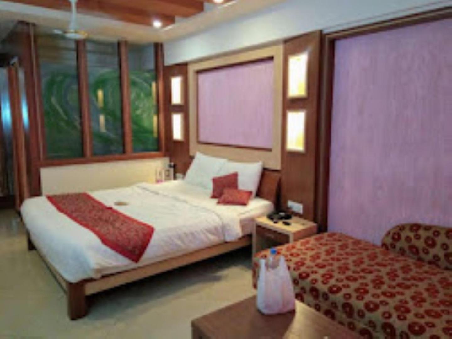 Blue Lily Beach Resort Purî Extérieur photo