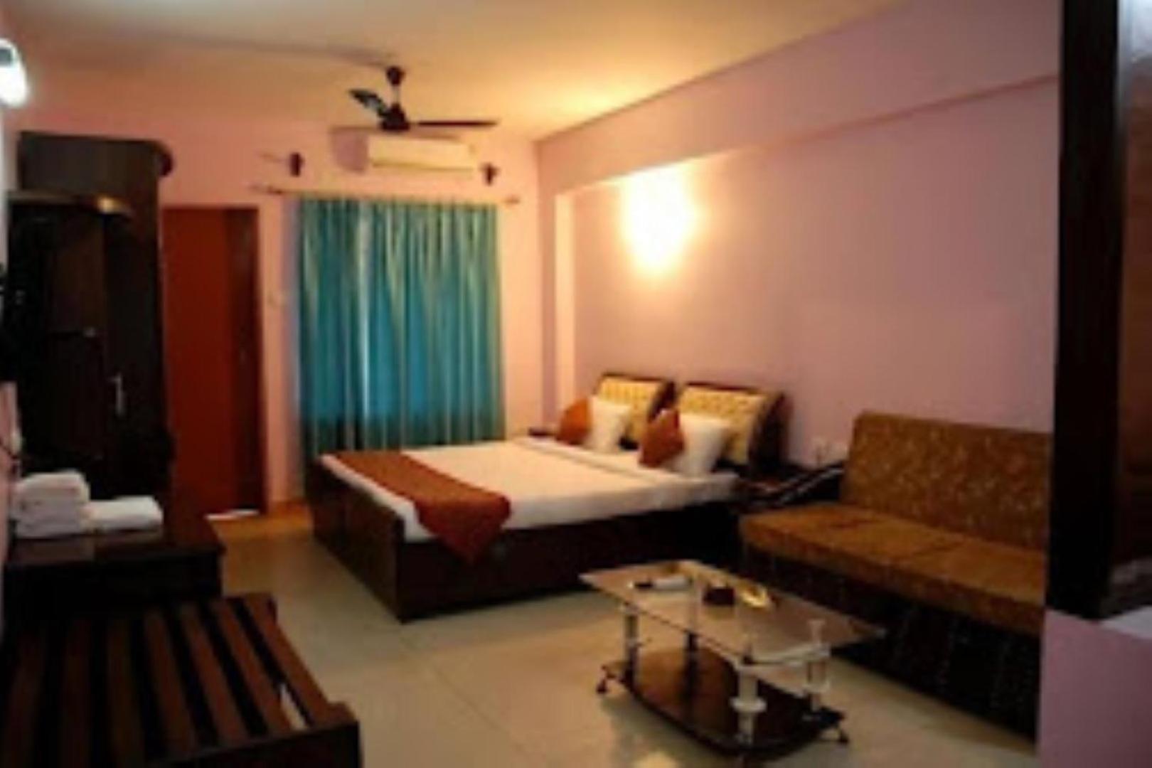Blue Lily Beach Resort Purî Extérieur photo